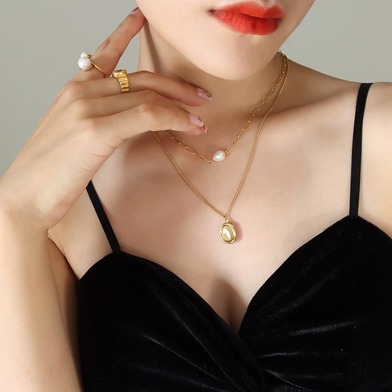 European Double-Layer Freshwater Pearl Pendant Necklace for Women, Gold-Plated Clavicle Design, P831