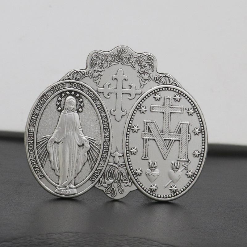 

Metal Retro Craftsmanship Home Desktop Folding Ornament Maria Enamel Commemorative Badge