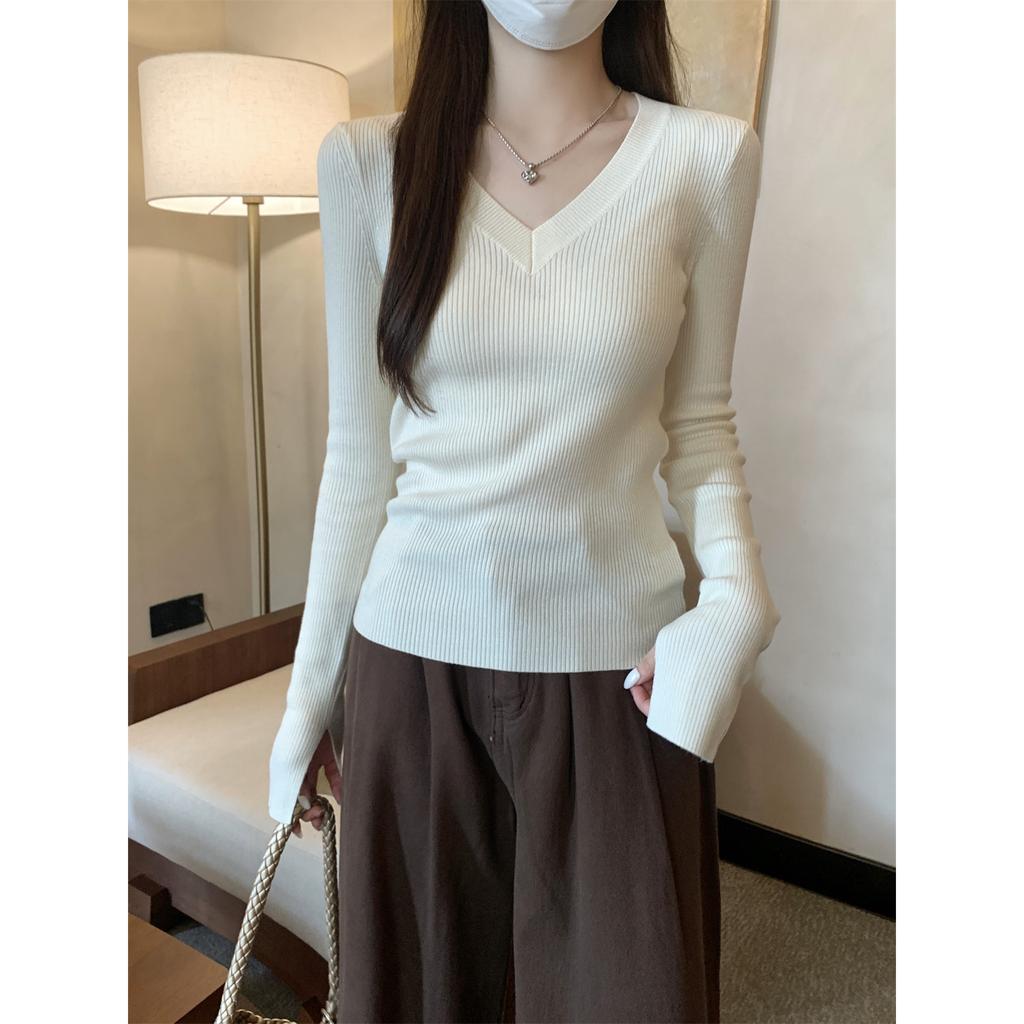 Pure desire wind v-neck inner knitted sweater women's autumn and winter new slim-fit high-end front shoulder long-sleeved top backing sweater