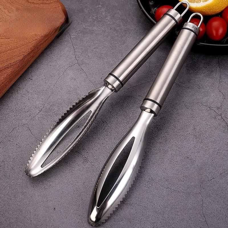High-quality 304 Stainless Steel Double-row Tooth Fish Scale Planer To Scrape Fish Scales by Hand. Kitchen Accessories