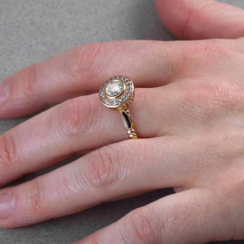 Fashion Exquisite Gold Color Inlaid Rhinestone Ring Combination for Women Personal Trend Engagement Party Jewelry