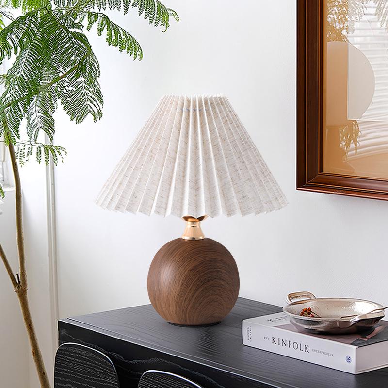 Nordic Ceramic Bedside Lamp: Warm, Romantic Pleated Design In Retro Minimalist Style