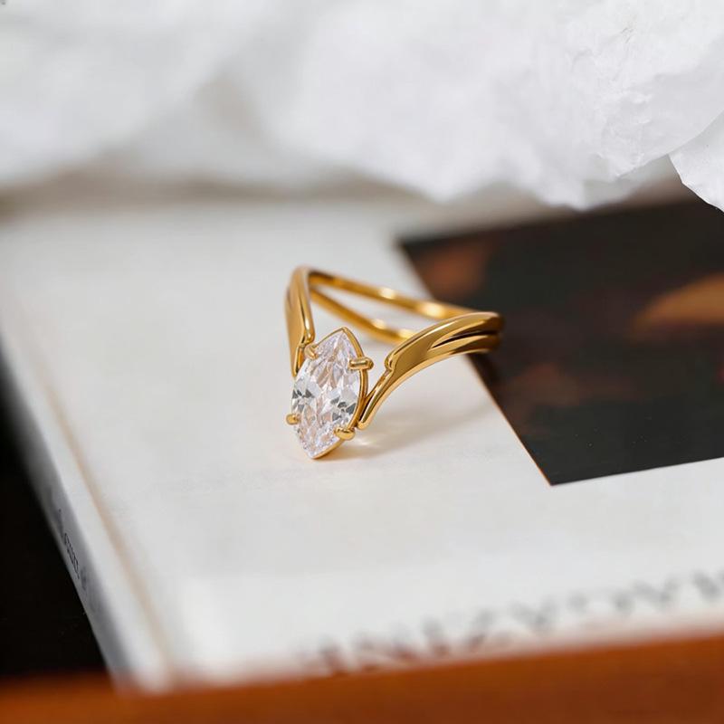 Стильное персонализированное полое кольцо из титановой стали с цирконием marquise Size 7 золотой