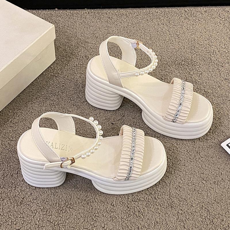 

Sandals women s summer new Xiaoxiangfeng platform fashion Roman beach casual shoes pearl one-word belt with skirt 40