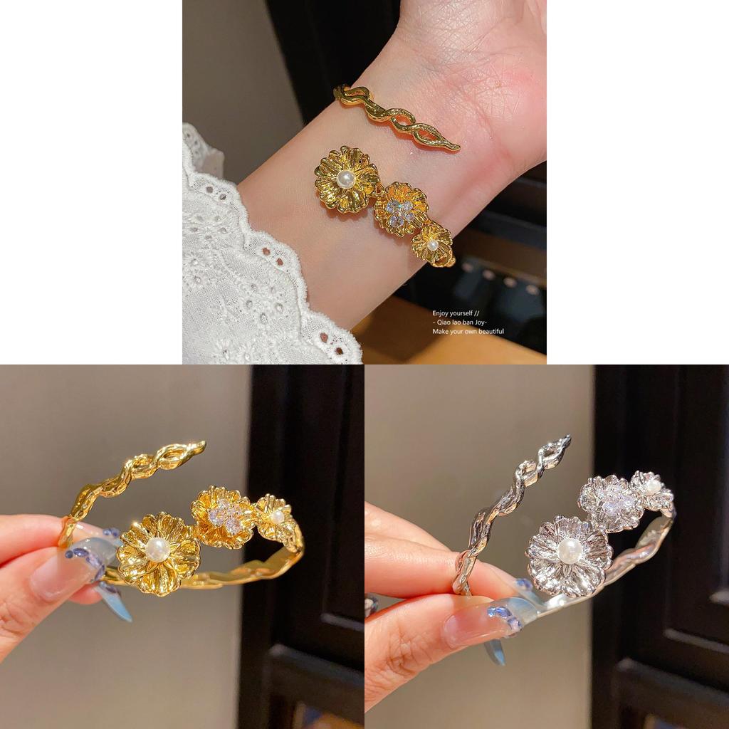 Artistic Floral Zircon Pearl Hand Bracelet With Antique Style For Daily Wear