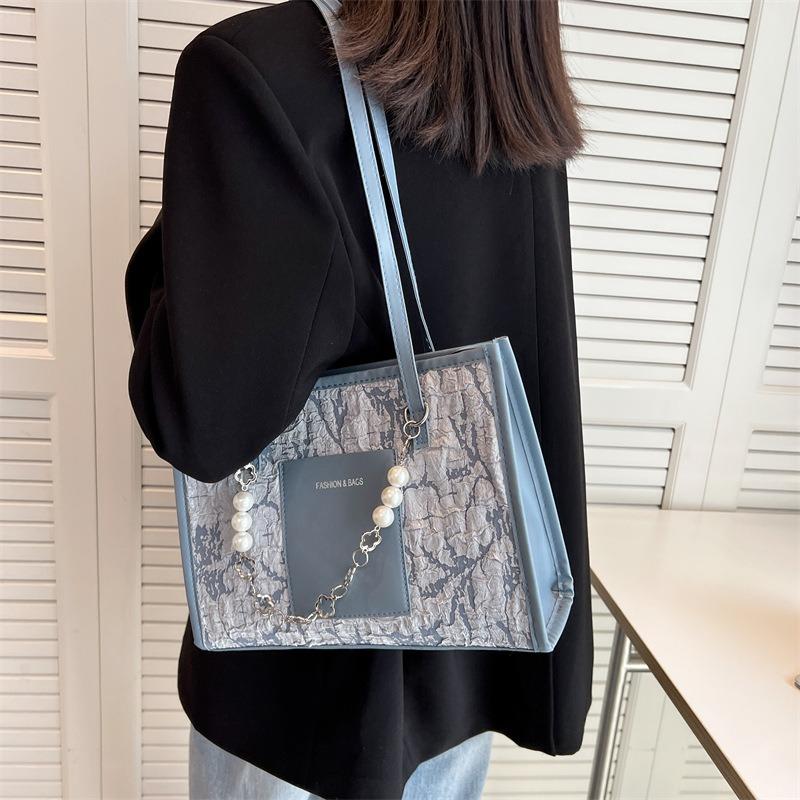 Personalized Fashion Bag Women's New Summer Large-capacity Pearl Chain Shoulder Bag Niche Design Armpit Bag