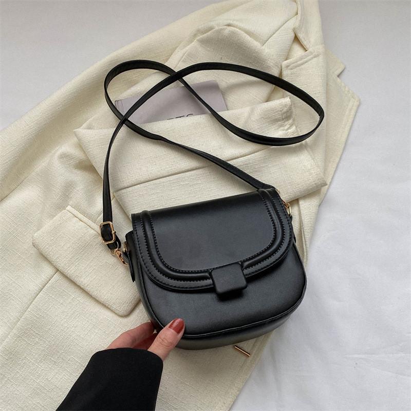 Fashionable Versatile Crossbody Saddle Bag For Women Premium Quality With Magnetic Closure чёрный