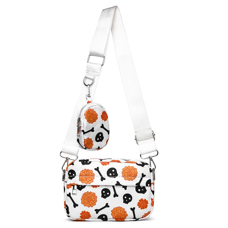 

Сумка через плечо с широким плечевым ремнем с принтом черепа, сумка-мессенджер через плечо, легкая сумка для мобильного телефона и мелочи, набор из двух предметов, бесплатные круглые монеты. белый