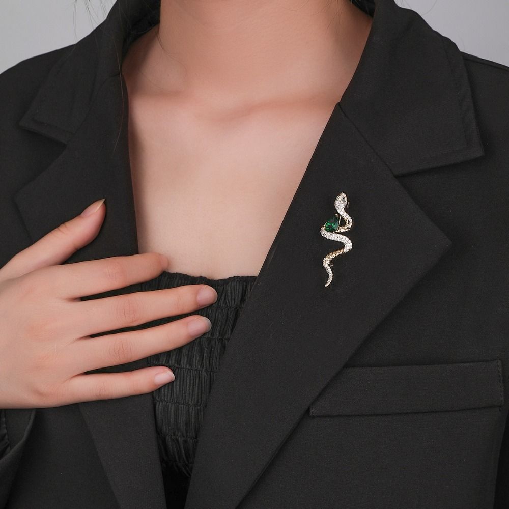 Minimalist Rhinestone Collar Pins Sparkling Snake Lapel Pin Elegant Zodiac Snake Brooch  Party