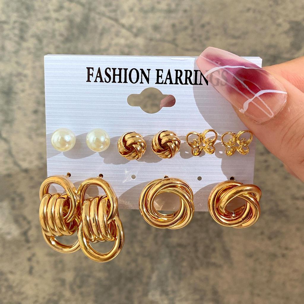 Creative Retro French Gold Pearl-Inlaid Earrings Set for Ladies