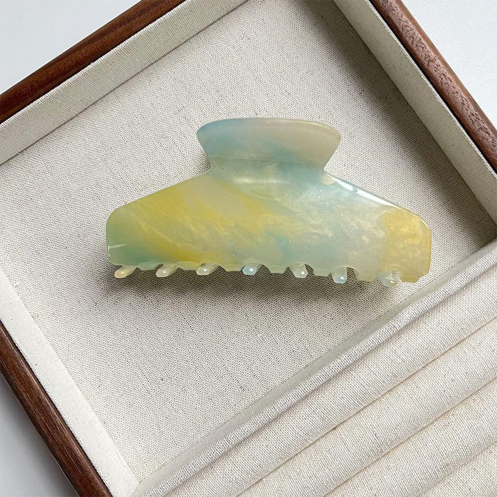 1pc Korean-style large dappled gradient color acrylic claw clip, sweet spring and summer back of the head hair clip.