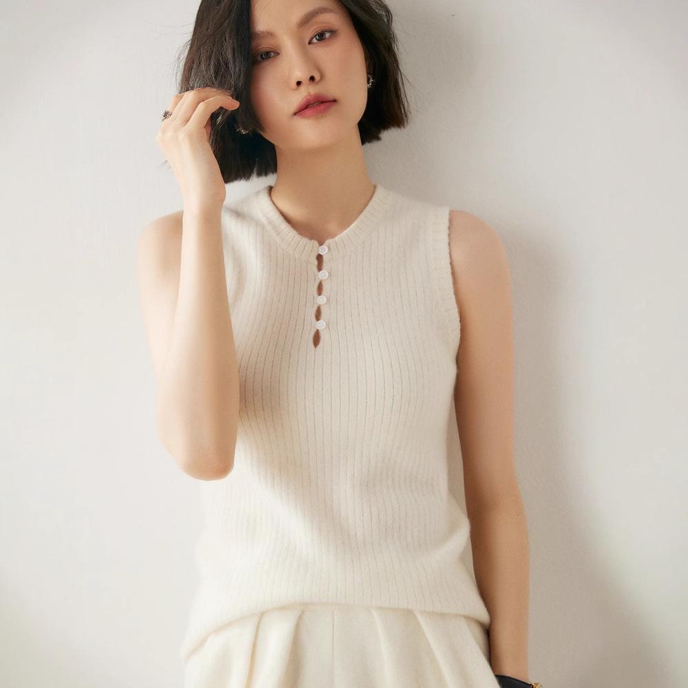 Gentle & Chic Cashmere Slim-Fit Sleeveless Knit Tank Top Sweater for Women