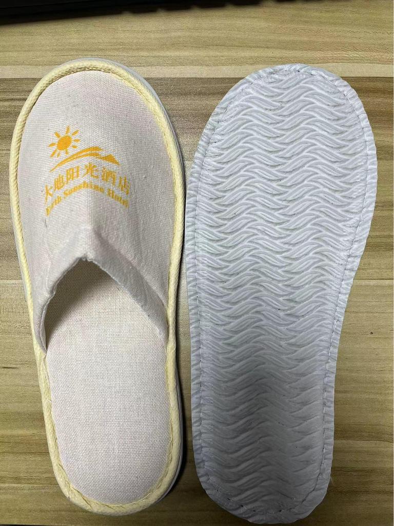 Disposable Non-Slip Canvas Slippers for Hotels and Travel