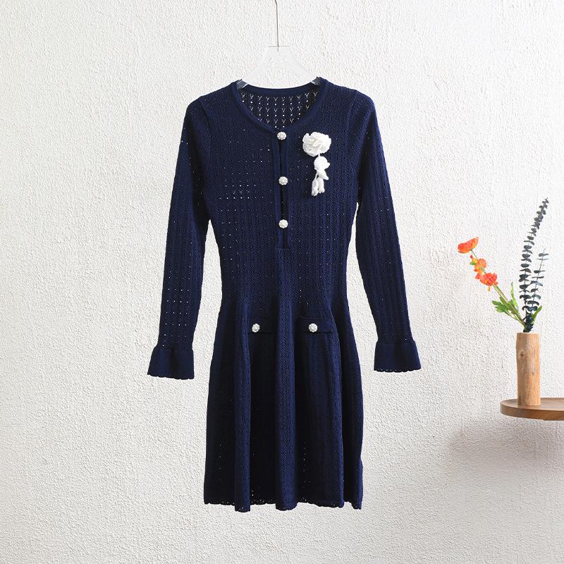 

2025 Autumn Floral Bell Sleeve Slim Mid-Length Dress Small темно-синий