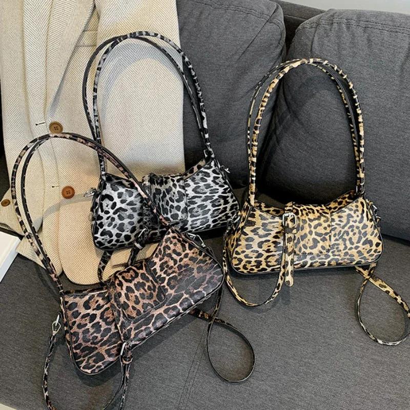 Fransk Stil Underarmsveske for Kvinner Brun Svart Leopard Håndveske Clutchveske Dame Vintage PU Lær Crossbody Vesker Allsidig