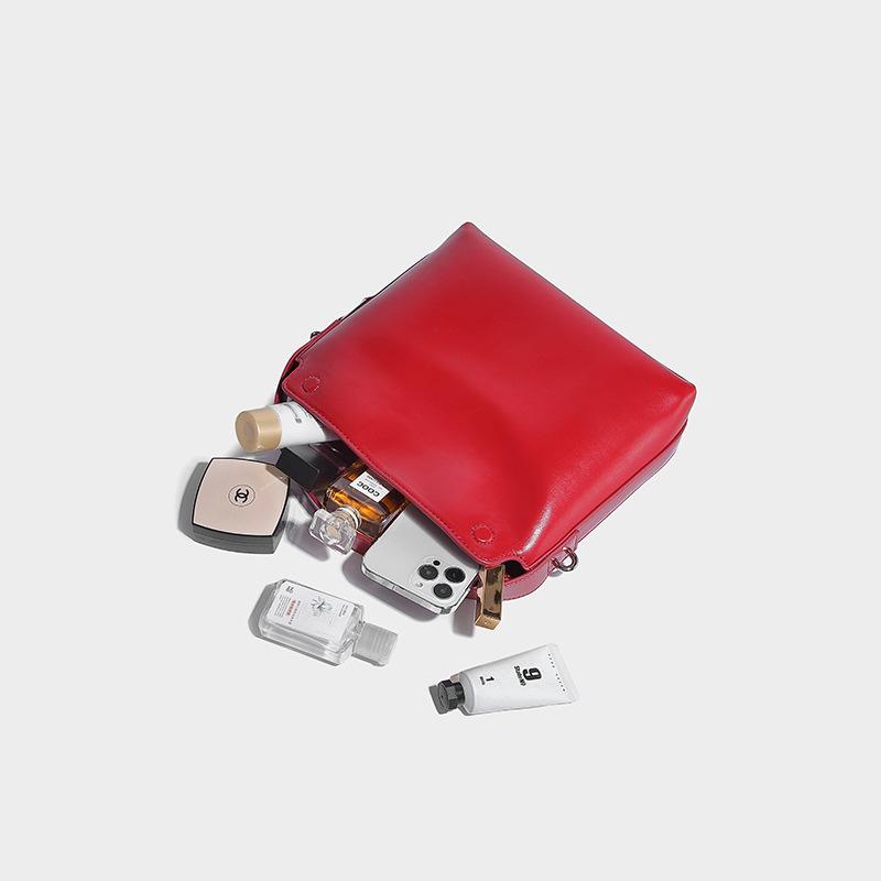 Fashion Red Soft Leather Wedding Bags for Women  New Trendy Female Travel Bucket Handbag Luxury Glossy Lady Crossbody Bag