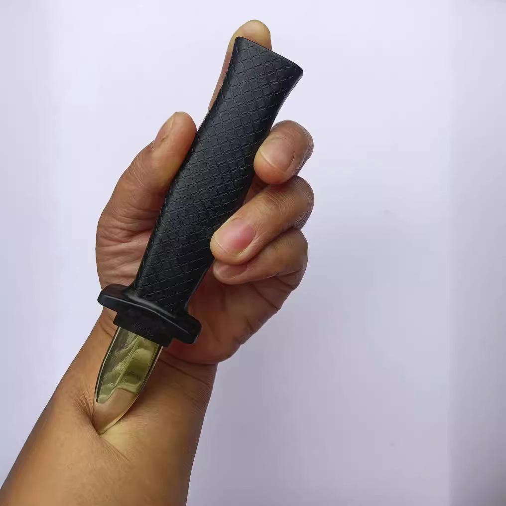 Falešný teleskopický magický nůž žertovná hračka pro děti a teenagery