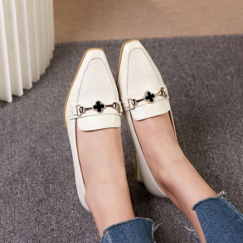 New women's fashion single shoes pointed casual black medium heel large size shoes square heel comfortable foot cover one pedal leather shoes