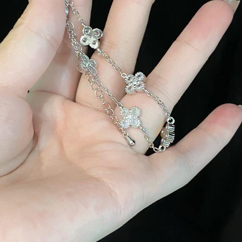 Elegant Four Leaf Clover Charm Bracelet Women Small Gold Plated Copper With Zircon Accents Minimalist Daily Wear Jewelry