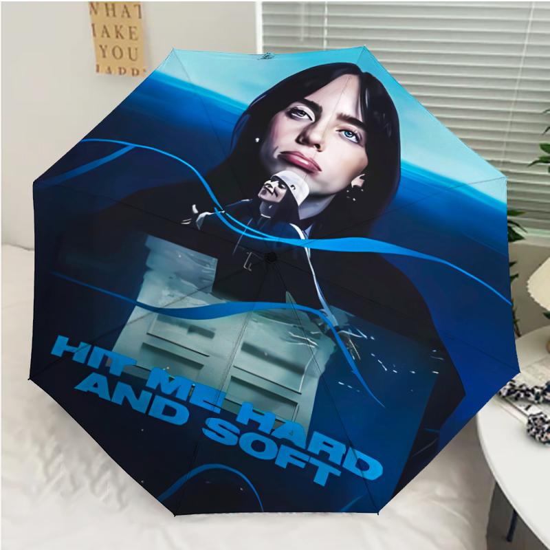 Singer Billie Eilish Aufdruck Automatischer Regenschirm, 8 Speichen Eisenrahmen, Kunststoffgriff, Geeignet für Outdoor-Reisen & Täglich, Ideales Geschenk Three-fold umbrella blue