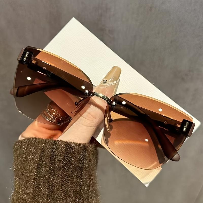 2026 New Fashion Rhinestone Sunglasses UV400 Protection Chic Style Luxury Korean Sun Glasses Women Fine Shiny Frame Trendy Shades