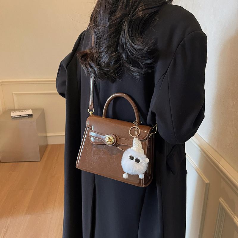 Bag Women's 2025 New Korean Edition Tide Fashion Portable Kelly Bag Premium Textured Shoulder Crossbody Bag