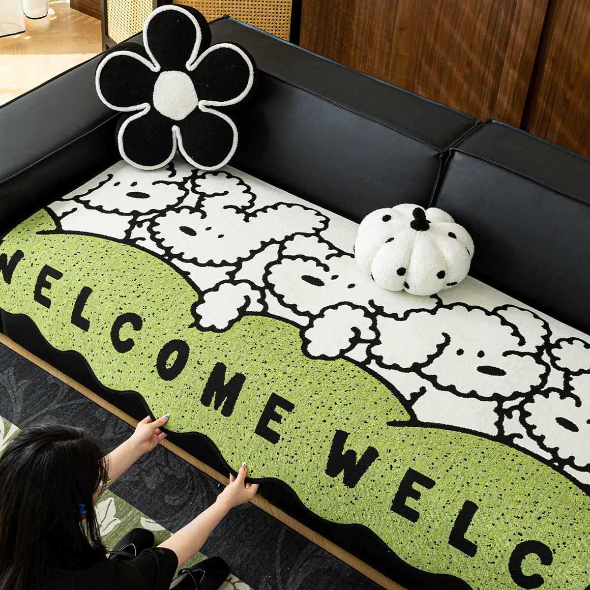 

Dopamine special-shaped sofa cushion cartoon 2025 new four-season universal high-end non-slip straight row leather seat cushion 90*70cm