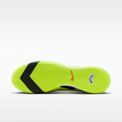 Nike Zoom Mercurial Vapor 16 Academy IC Max Voltage Pack