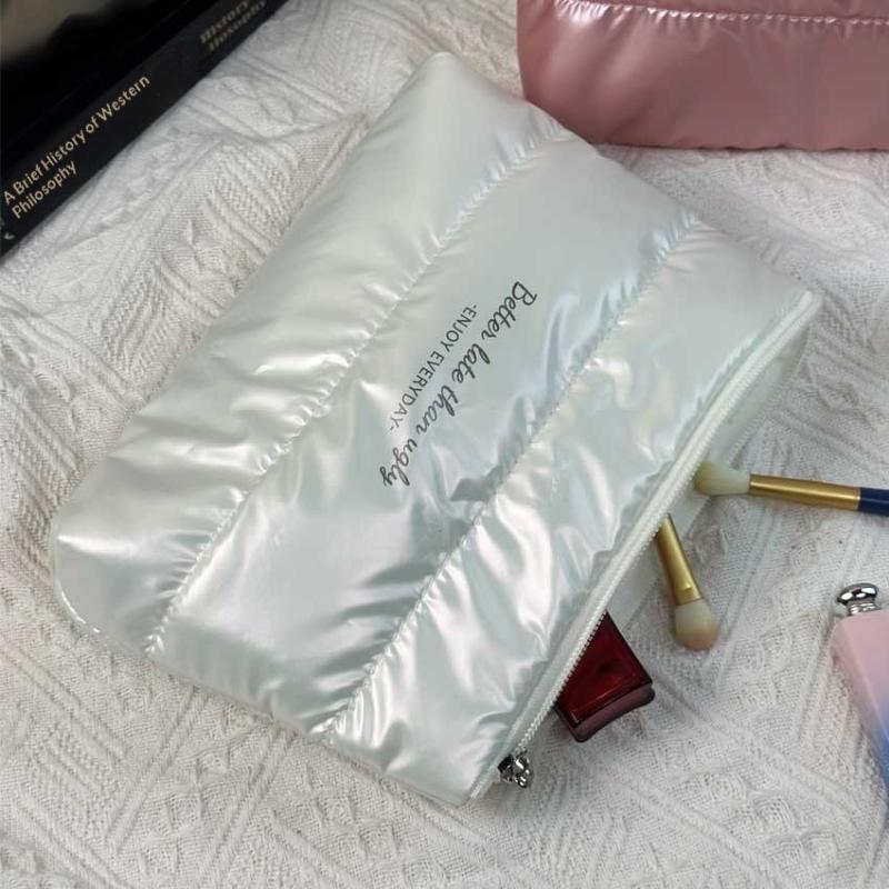 Portable Shiny Fluffy Makeup Bag Large Capacity Zipper Pouch Cosmetic Bag Quilted Puffer Toiletries Skincare Storage Bag Travel