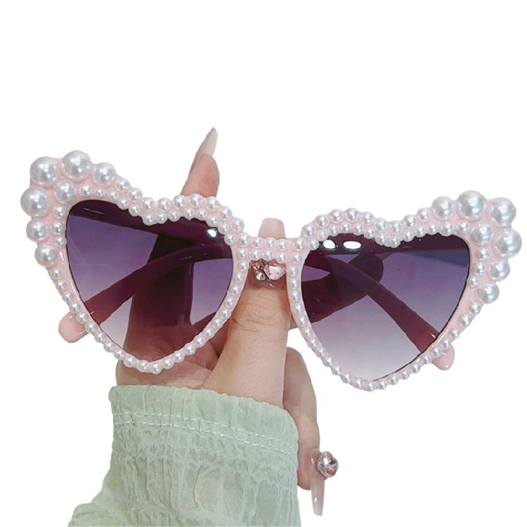 

Love Heart Shaped Sunglasses Pearl Sunglasses for Bachelorettes Party Decors сірий колір