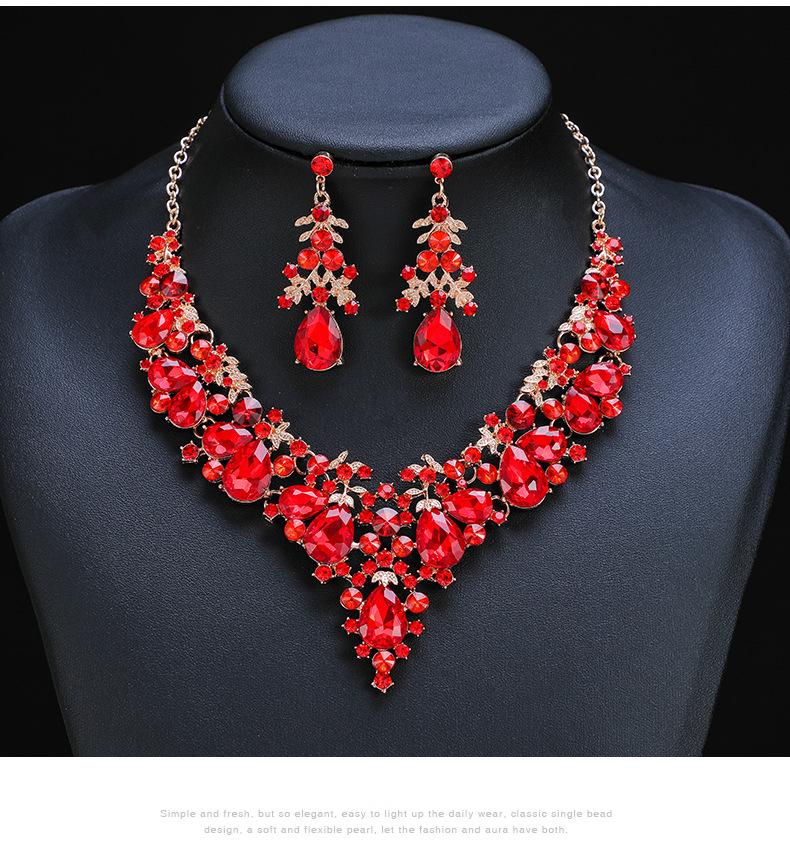 

European and American pearl necklace earrings set electroplating alloy new exaggerated artificial gemstone