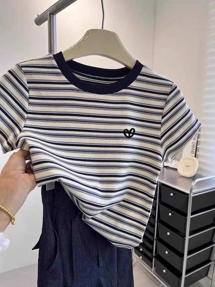 Women's European Striped Heart Print Short-Sleeve T-Shirt - Summer 2026 Fashion