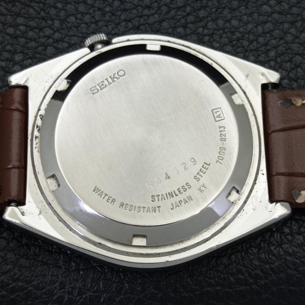 Seiko 5 AUTOMATIK VINTAGE 7025A JAPAN HERREN ROTES ZIFFERBLATT UHR a701227-5