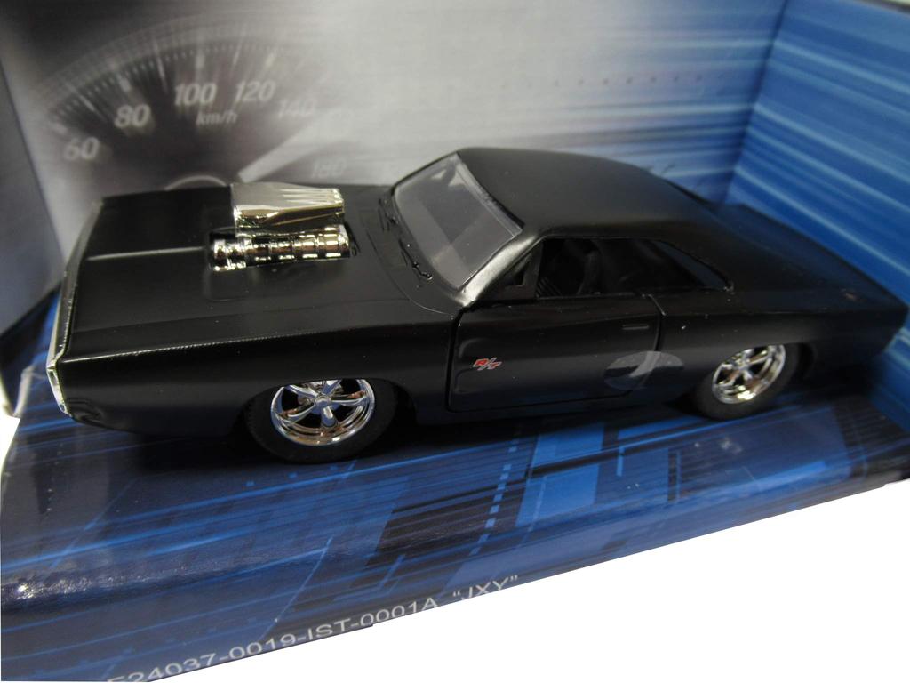 Greenlight GL97214 Modelo DieCast Dodge Charger 1970 Matt Version De La Fast Furious 7 Escala Version Normal - R/T Película 1/32