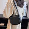 Korean Version of Exquisite Versatile Saddle Bag Niche Design Shoulder Bag Temperament Commuter Messenger Bag Tide