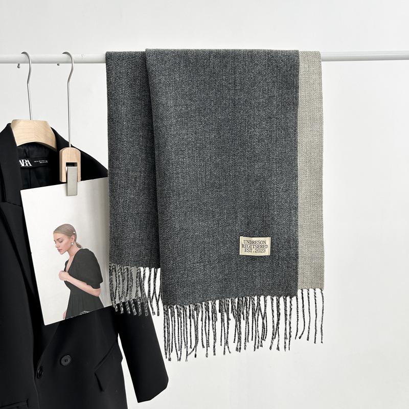 Kaschmir-Handgefühl Herbst und Winter Einfarbiger Schal Damen Dicke Quaste Einfacher und vielseitiger weicher und warmer Kaschmir-Imitat-Schal