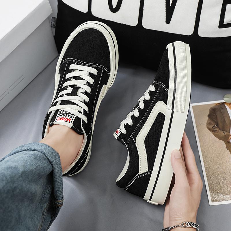 Hot Classic Black Men Canvas Shoes Fashion Lace-up Men's Vulcanized Shoes Breathable Skateboard Canvas Sneakers Man Espadrille