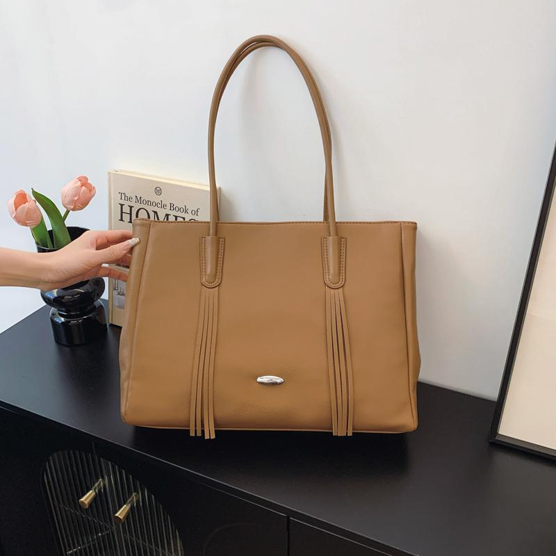 

Новая модная и элегантная сумка через плечо большой емкости с улучшенной текстурой из полиуретана на молнии в стиле ретро, универсальная сумка-бестселлер