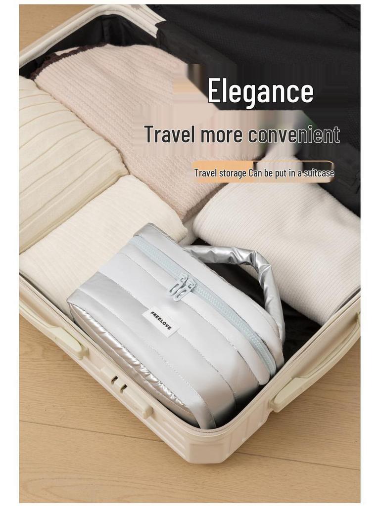 Bei Lian Women's Large Capacity Makeup & Skincare Travel Bag