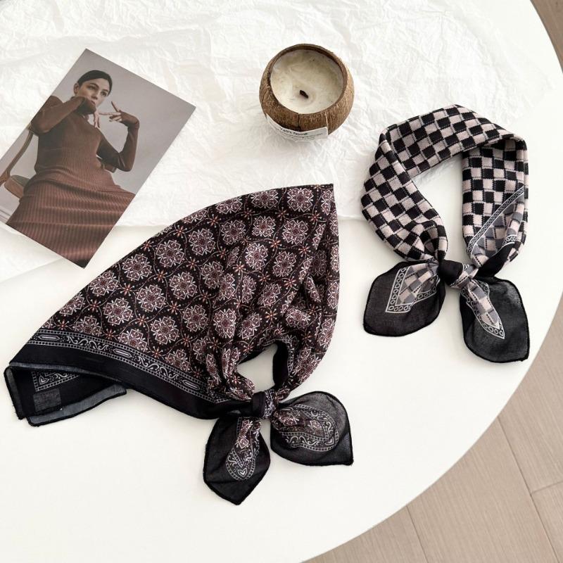 Silk scarf neck cotton and linen small square scarf women's cashew fruit decorative scarf plaid silk scarf women's autumn hair accessories