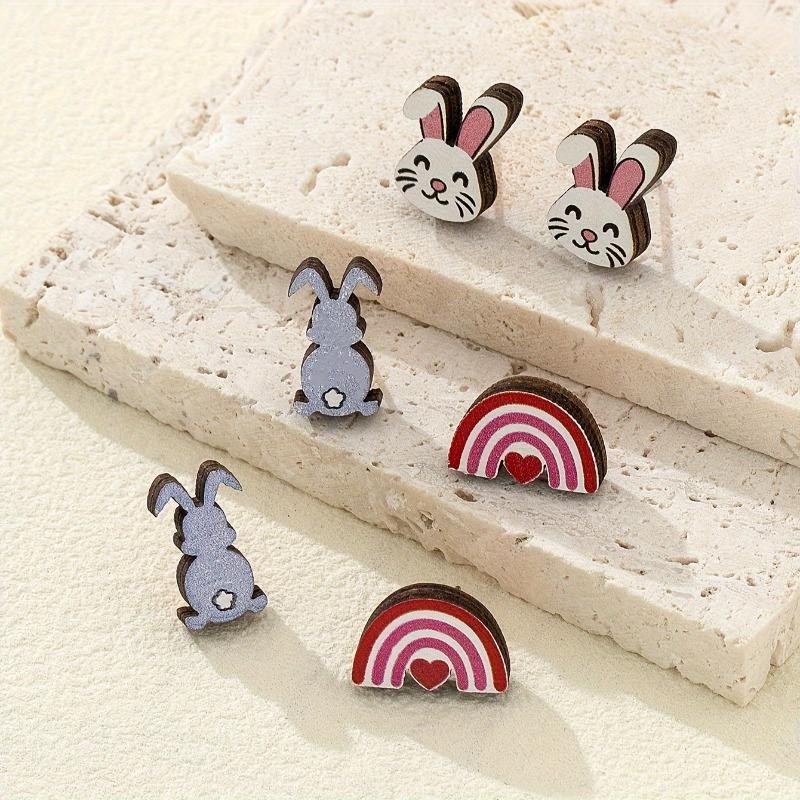 

A pair of small and delicate wooden Easter bunny rainbow stud earrings, fashionable personality, literary and cute, high-end wood