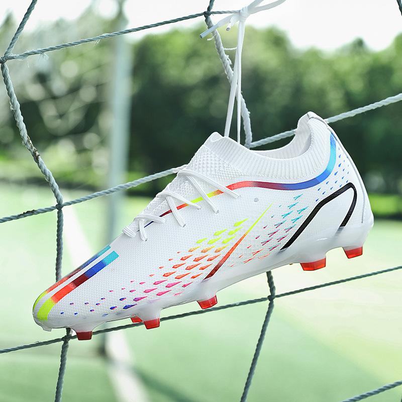 Low top 2025 long nails short broken student one 2025 training football shoes men's game sports shoes flying woven nails