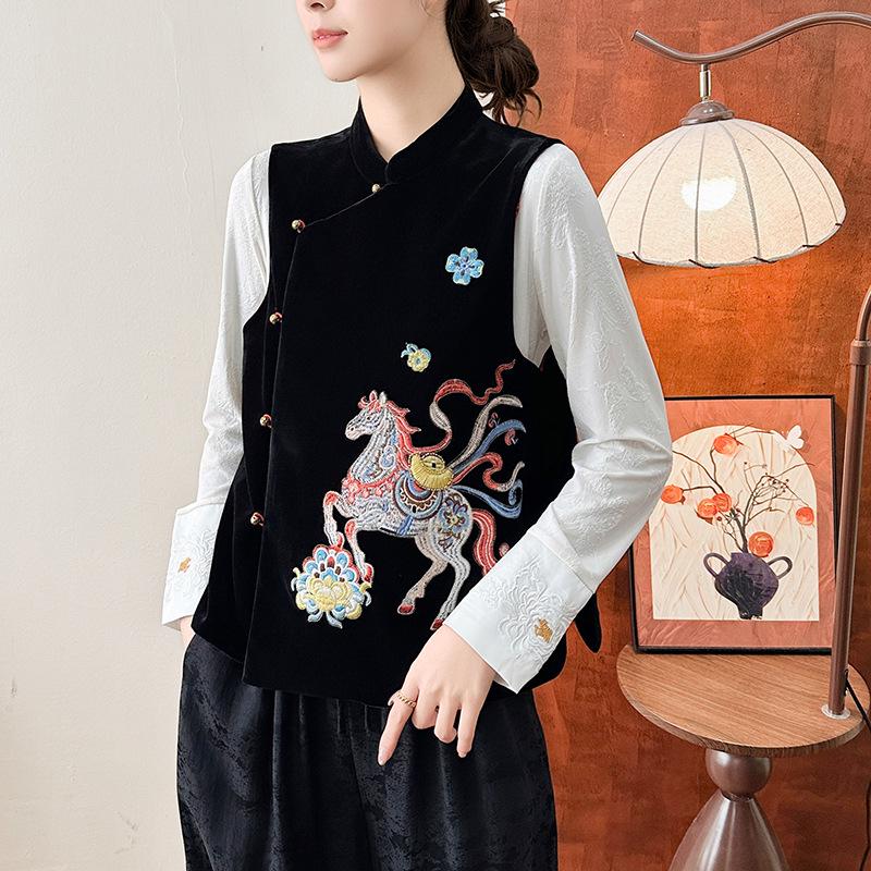 

2026 Early Spring New Chinese Style Year of the Horse Silk Velvet Embroidered Gilet Vest L чорний