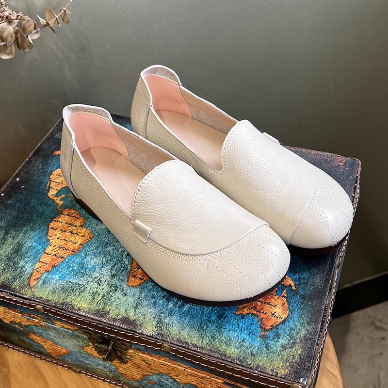 Schoenen voor moeder Lente en Zomer Nieuwe Erwtenschoenen Middelbare leeftijd en Oudere Leeftijd Leer Retro Platte Enkele Schoenen Dames 39