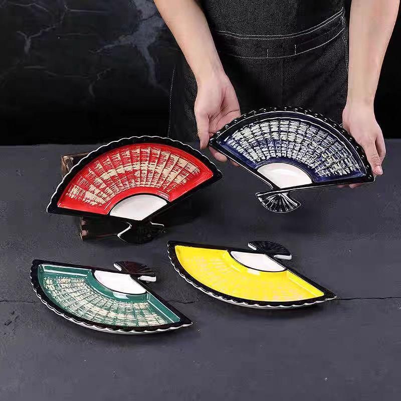 Japanische Keramik-Knödelplatte mit Essigschälchen, Sushi-Soße, kreative unterteilte Schale für gedämpfte Garnelen-Snacks