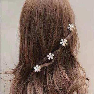 Pearl Flower Decoration Mini Hair Clip