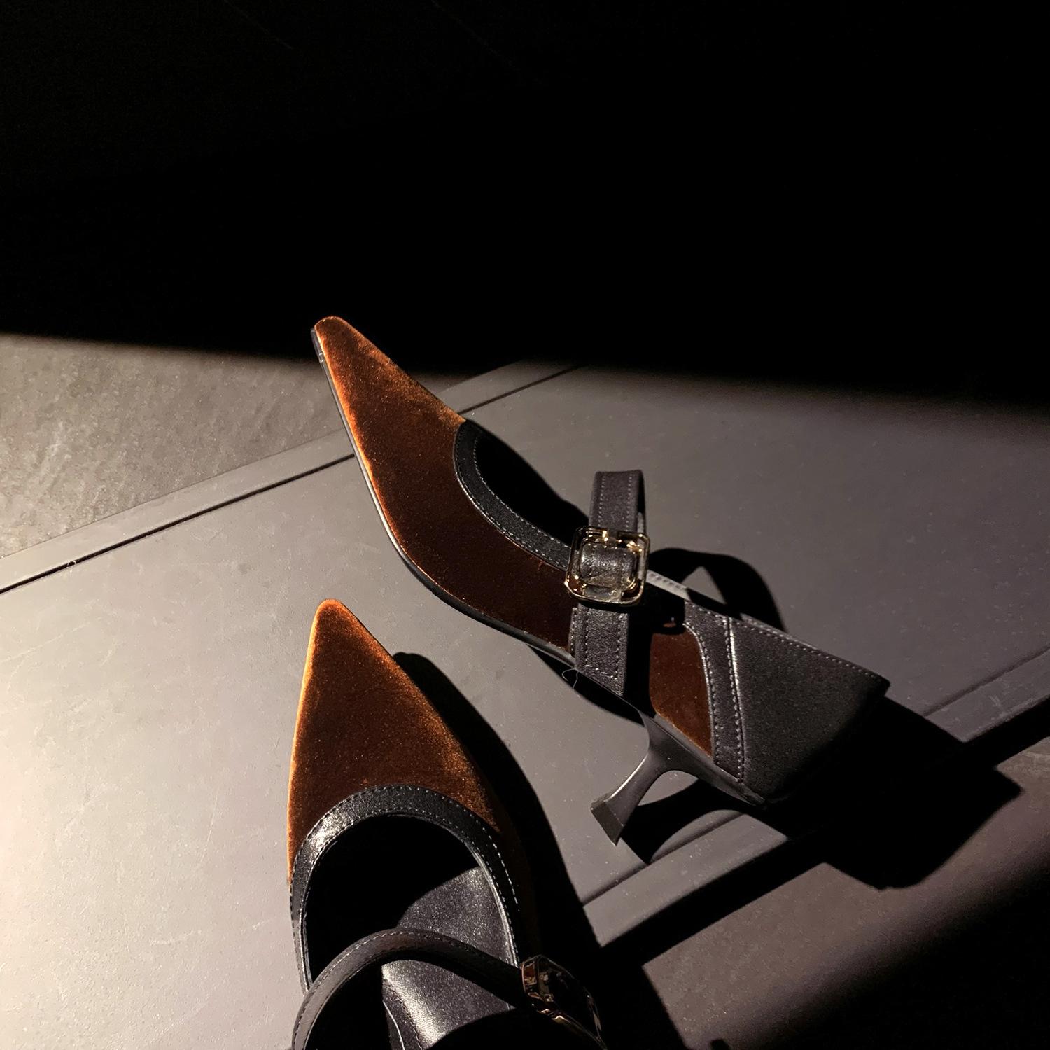 

Стиль легкой роскоши~ бархатные туфли-лодочки на среднем каблуке, повседневные, с ремешком на подъеме, французские туфли Мэри Джейн, темпераментные одинарные туфли для женщин 40 can be customized without return or exchange