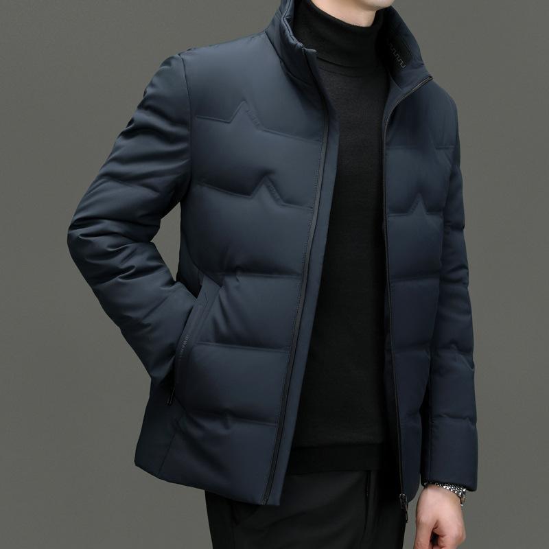 

Новая Высококачественная Зимняя Мужская Короткая Легкая Пуховая Куртка Воротник-стойка Повседневный Наряд для Папы Среднего Возраста Холодная Одежда Утепленная Хлопковая Куртка 4XL/195 синий