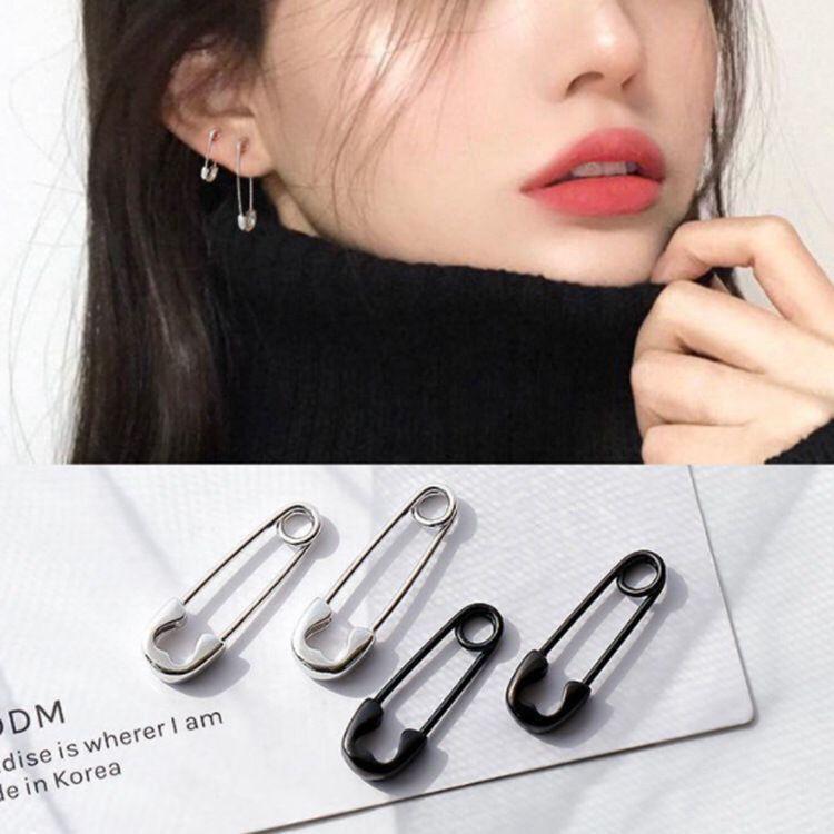 S925 Sterling Silver Minimalist Black Stud Earrings for Men & Women – Trendy, Niche Style