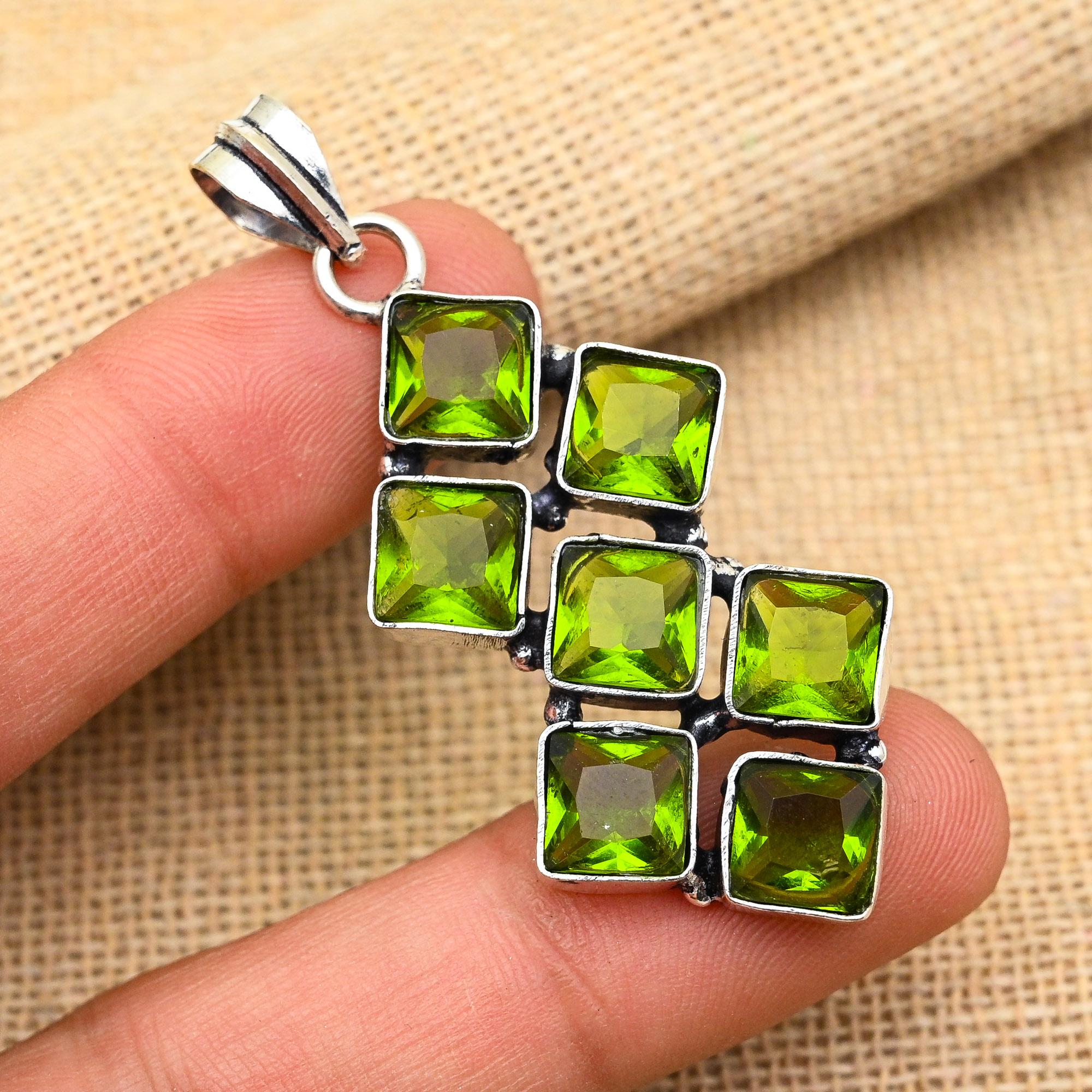 

Перидот драгоценный камень ручной работы 925 стерлингового серебра ювелирные изделия кулон подарок на свадьбу